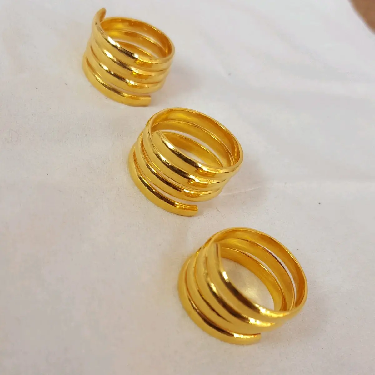 Cincin Belah Rotan Ulir Polos Goldplated Lapisan Emas