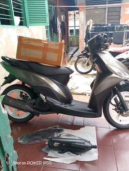 Product Review of Knalpot Standar Racing Original GOLD EXHAUST Full Aksesoris Tameng Air Blade Gen 2 Bass Adem untuk Motor Vario, Beat, Nmax, Aerox, PCX Motorcycle Motorcycle shijiro Kamera from K**️ 1