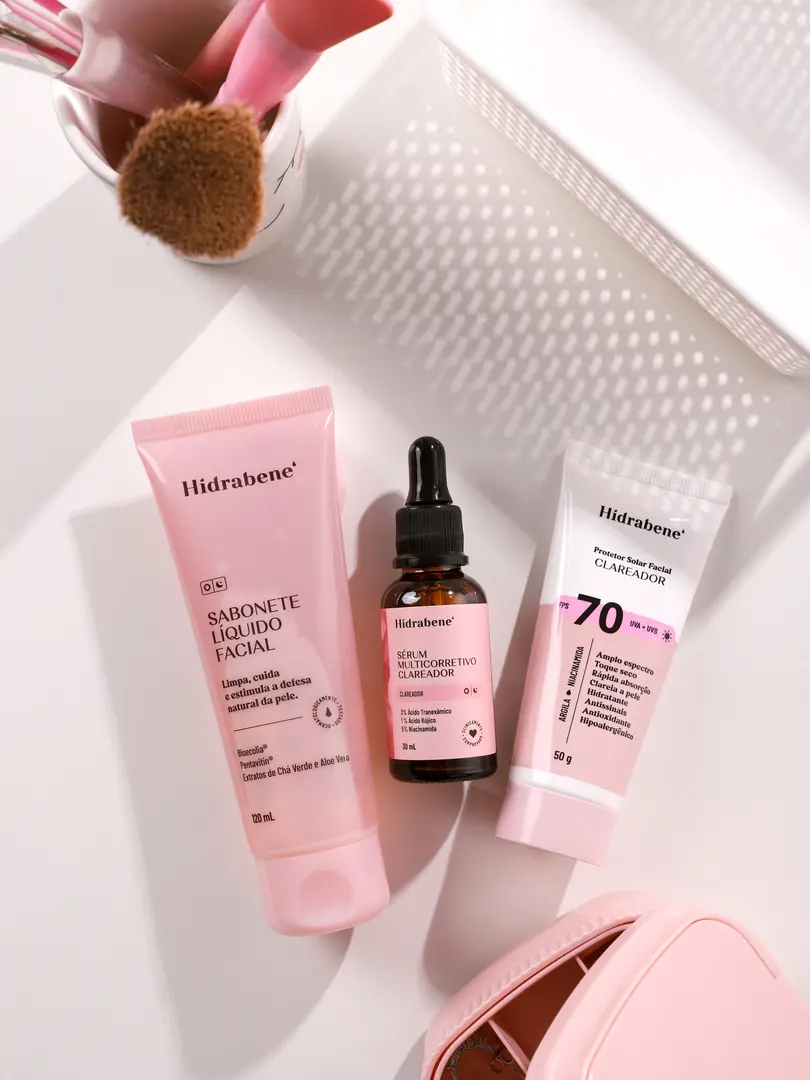 Kit Clareador Facial - Protetor Solar Facial FPS70 Clareador 50g + Sérum Multicorretivo Clareador 30ml + Sabonete Líquido Facial 120ml