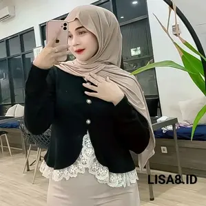 Sabrina Blouse Wanita Knit Premium Melar Renda Halus Atasan Semi Crop Korean Style Kekinian