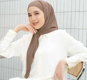 Segitiga Instan 1 Layer Plus Inner Premium Ceruty Premium Ultimate Nyaman dan Lembut Muslim Kerudung Jilbab Empat