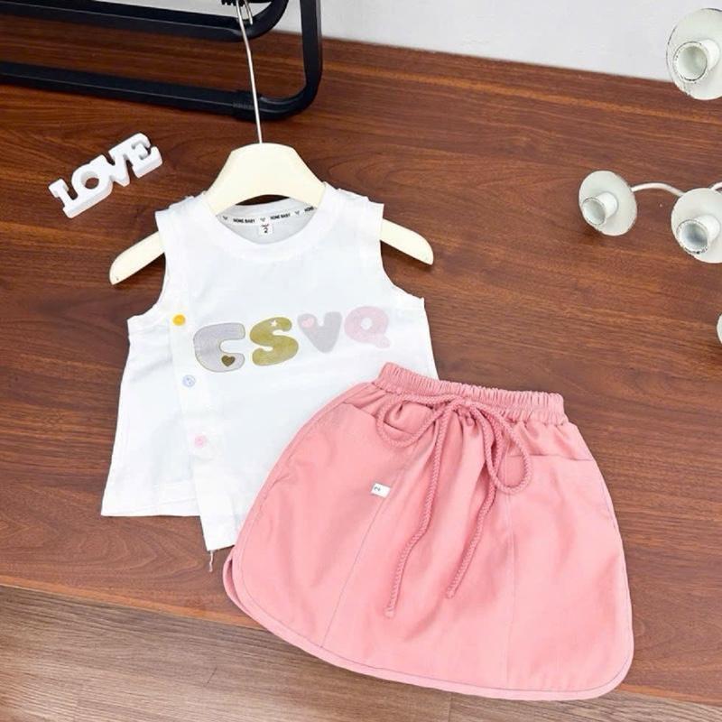 Ong Kis Sét áo ba lỗ cắt vạt in chữ 3D kèm chân váy hồng thô hàn cho bé gái 10-30kg