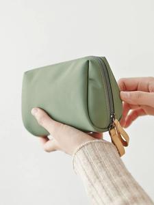 Neceser de maquillaje estilo coreano, bolso de mano elegante y sencillo para viaje, bolsa mini portátil para almacenamiento de cosméticos, accesorio esencial de belleza