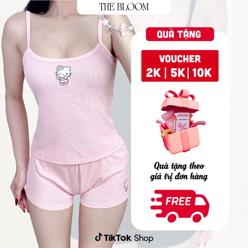THE BLOOM [Kitty Selfie] Set bộ Đồ Ngủ Nữ Áo 2 Dây Cổ In Hello Kitty Dễ Thương, Đồ Ngủ Nữ Mặc Hè Áo 2 Dây Kèm Quần Mini Lưng Thấp Hot Trend - SE022