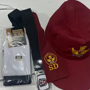 set paket sd // topi merah dasi perempuan kaus kaki dan ikat pinggan sd // topi sd Seragam