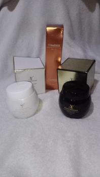 Product Review of CHALONESE WHITENING&ANTI AGING SET (1SET MOISTURIZER+TONER) MEMBANTU MENGENCANGKAN WAJAH ,MELEMBABKAN WAJAH,ANTI KERUTAN Hitam Facial Pencerah Mencerahkan Perawatan Cleansing Muka Memutihkan from G**i w**a 0