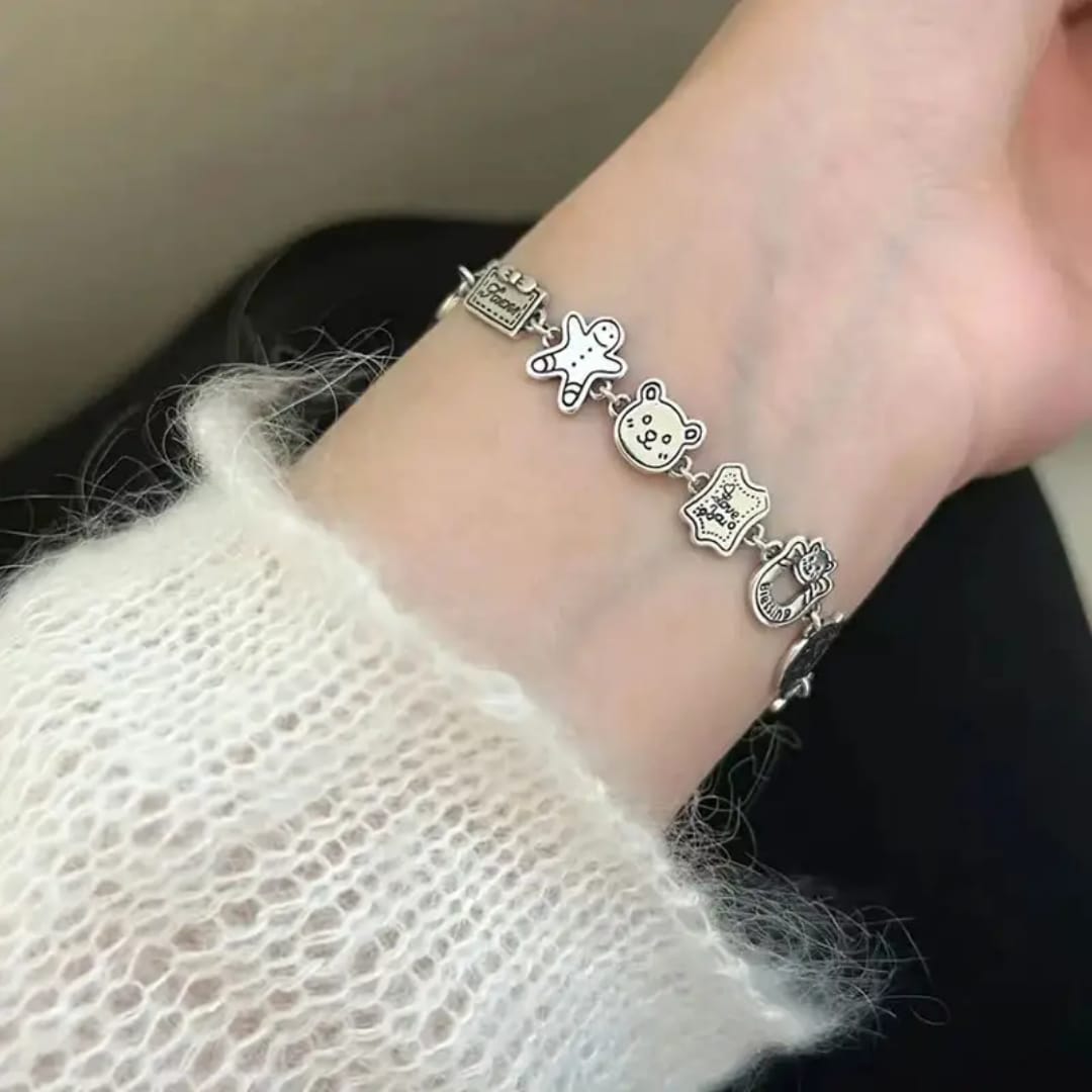 SC - Gelang Tangan Retro Dengan Charm Karakter Lucu Gelang Tangan Gaya Retro