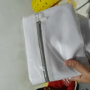 UNISO - KANTONG TAS LAUNDRY JARING HALUS LAUNDRY BAG MESIN CUCI