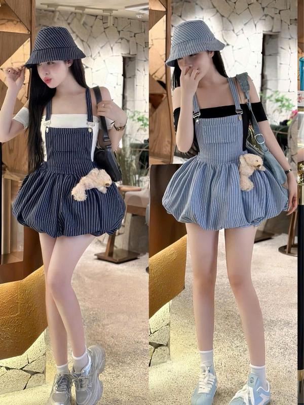 Sét đồ nữ 2 món yếm sọc xòe bí phối áo thun tay ngắn trễ vai đính gấu