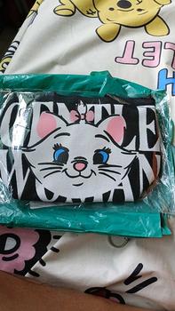 Product Review of GENTLEWOMAN Soft women sling bag, Thai cute cat design, zipper closure, 2 colors available (white and black), made of canvas, suitable for women from 🇸** S**o I** 🇸** 0