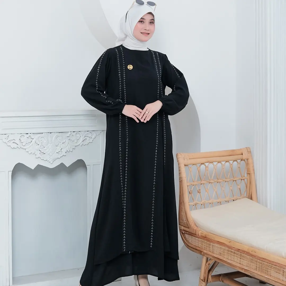 Hitam