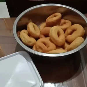 [HALAL MUI] Donat Kentang Isi 20 Pcs + Gula Halus - Empuk Di dalam & Renyah Di luar Halal Murah Tersertifikasi Halal Donat Kentang Frozen