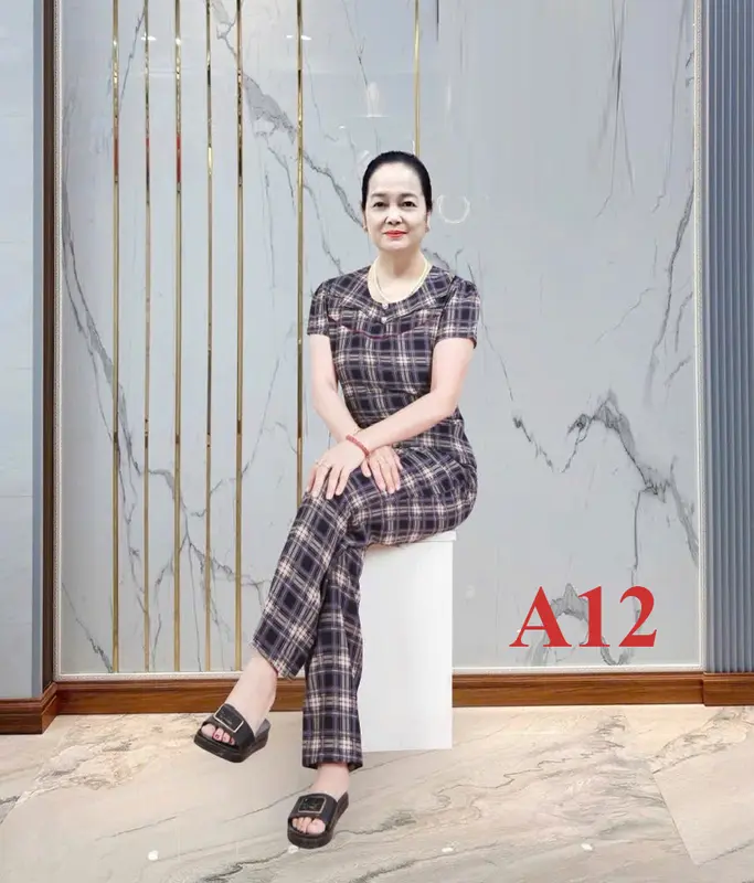 Bộ tay lỡ - cộc quần dài cho bà cho mẹ vải cát lụa hàn châu Nữ 6