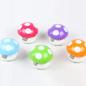 Small Vacuum Cleaner for Creative Desktop Vacuum Cartoon Mushroom Mini Keyboard Dust Collector Kids Eraser Blower Dropshipping - Green