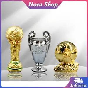 Trofi Piala Dunia Qatar 2022 Trophy Sepak Bola Mini Replika Piala