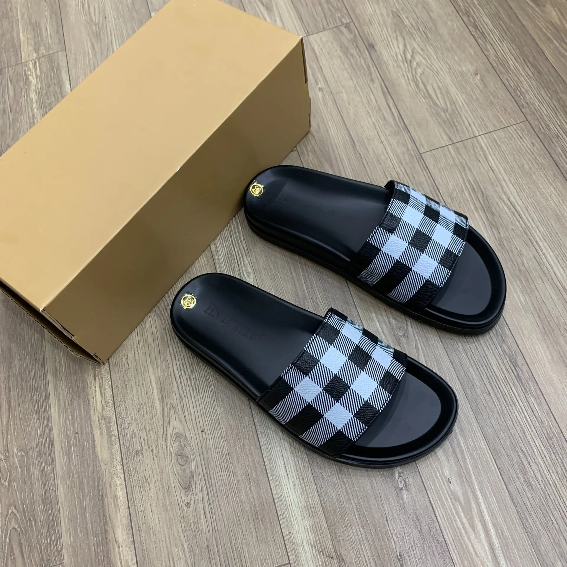 Dép nam nữ kẻ caro đế cao su khâu đế[ [Có Hộp] size 38-42 Free Ship