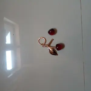 TANTOMI Bag Charm Gantungan Cherry Estetik Imut Desain Lucu Cocok Untuk Berbagai Jenis Tas Tambahkan Sentuhan Menarik Dan Kenyamanan