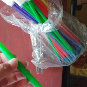 (PAKET 40 pcs) PLUIT BENDERA Merah putih/peluit bendera 2 Pack isi 40/bendera plastik/ Outdoor Ball