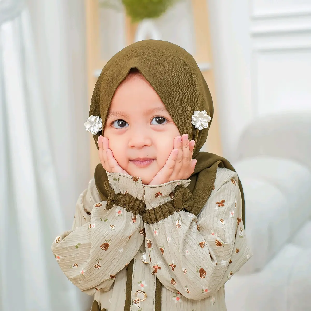 gamis anak mooana cantik set kerudung instan/ gamis anak motif terbaru umur 1- 12 tahun/baju lebaran anak model kekinian