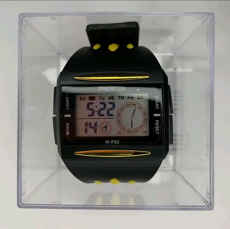 100 % Original Jam Tangan Lasika Bentuk / Body Kotak Anti Air watchh { dapat box , baterai cadangan + gelang } 4