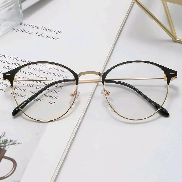 AlbaOptik Kacamata Photocromic Anti Radiasi HP Komputer Minus Plus Murah K Perempuan kekinian Eyewear Glasses Cat Daily Kacamata Bulet Kacamata One Drive Wanita Lensa Photocromic Anti Radiasi UV & Blueray Bonus Hardcase Lap Anti Embun Lens Cleaner 6