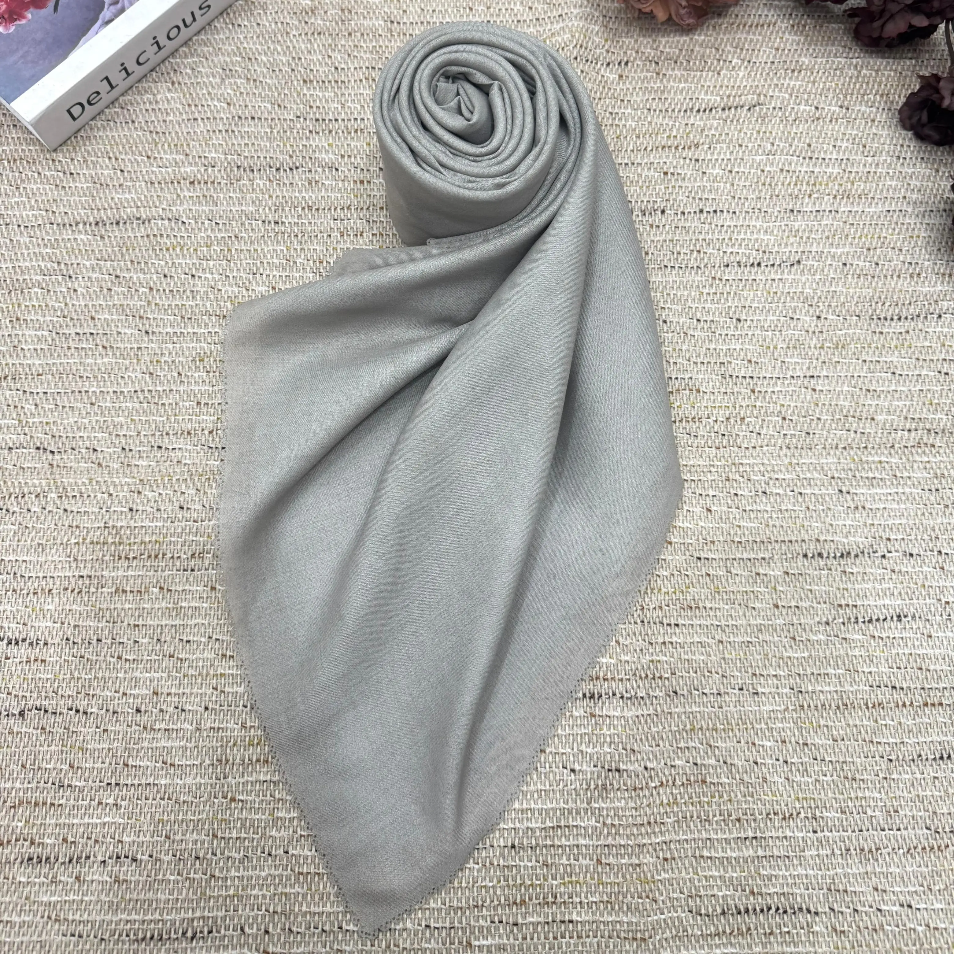 PEARL CREAM UK 115 X 115 CM