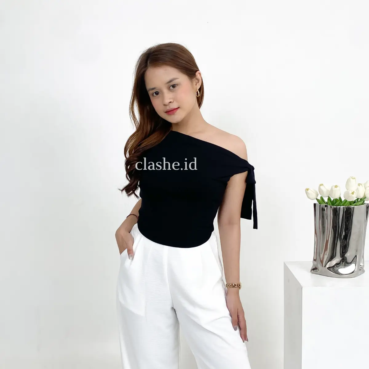 Chacha Top Spandex One Shoulder dengan Pita - OOTD by Clashe