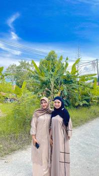 Product Review of Kairo Abaya Jumbo LD 130 Rayon Premium Resleting Depan Simple Elegan Kondangan Pengajian Arisan from L**🌷 1