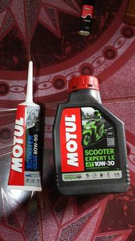 Product Review of OLI MOTUL SCOOTER EXPERT LE SAE 10W-30 800 ML - 1 LITER  (HIJAU) ORIGINAL Kendaraan Mesin Motor Motorcycle Oil from n**9 0