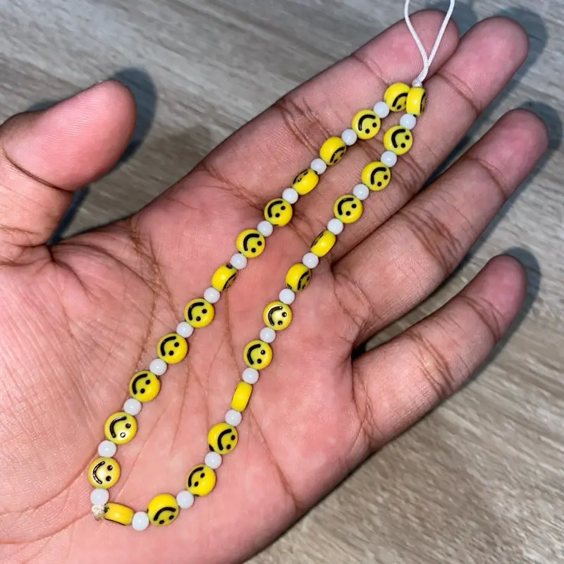 Tali Handphone Charm Smile Putih untuk Lanyard Aksesoris 3