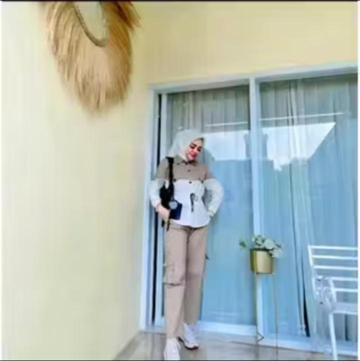 Product Introduction of Setelan Cargo Wanita Baju Set Kombinasi Terbaru Celana Panjang Nyaman Katun dengan Detail Renda dan Kerah Turtleneck 6