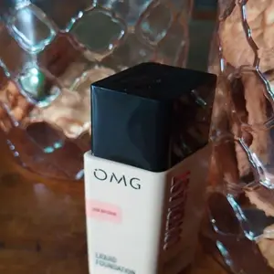 OMG Oh My Glam Coverlast Liquid Foundation - Flawless Coverage & Tahan 12 Jam