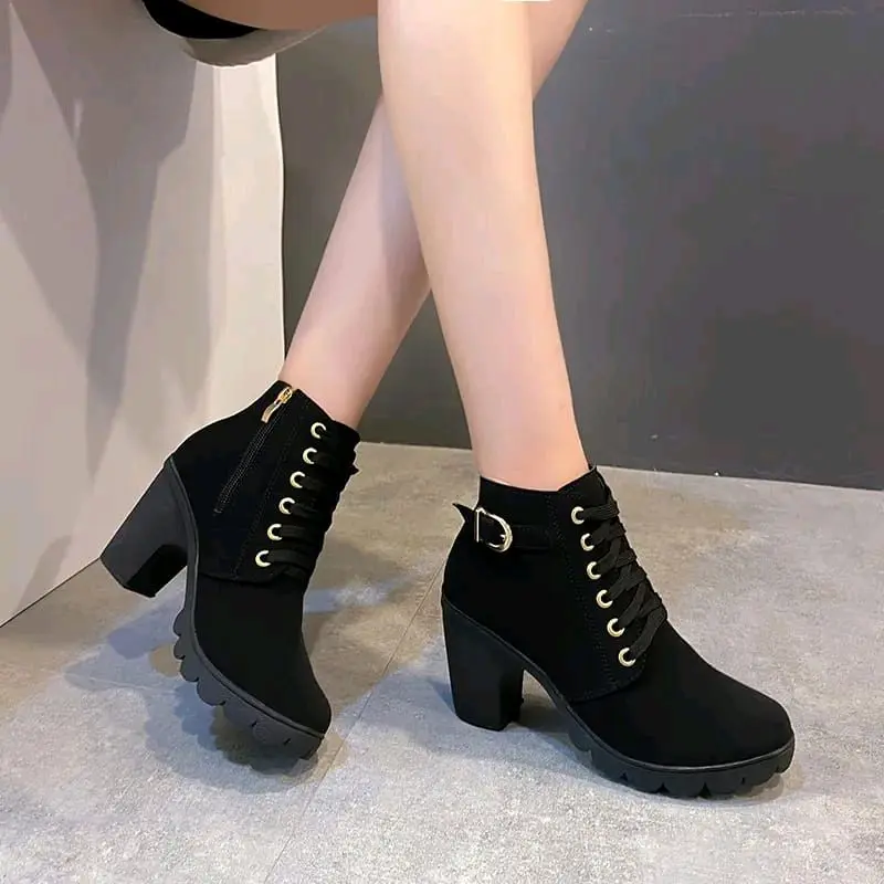 SEPATU WANITA KOREA BOOTS ZIPPER HITAM YKS Shoes
