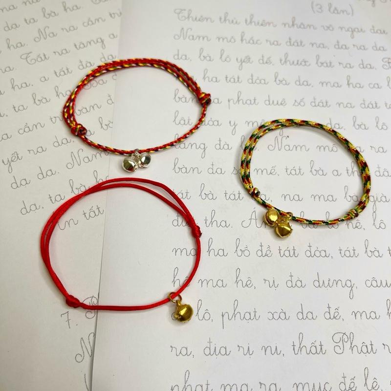   Vòng tay chân  Bình an may mắn vòng chỉ đỏ ngũ sắc mix chuông kêu  đã thanh tẩy xin lộc  Plink Gems. 