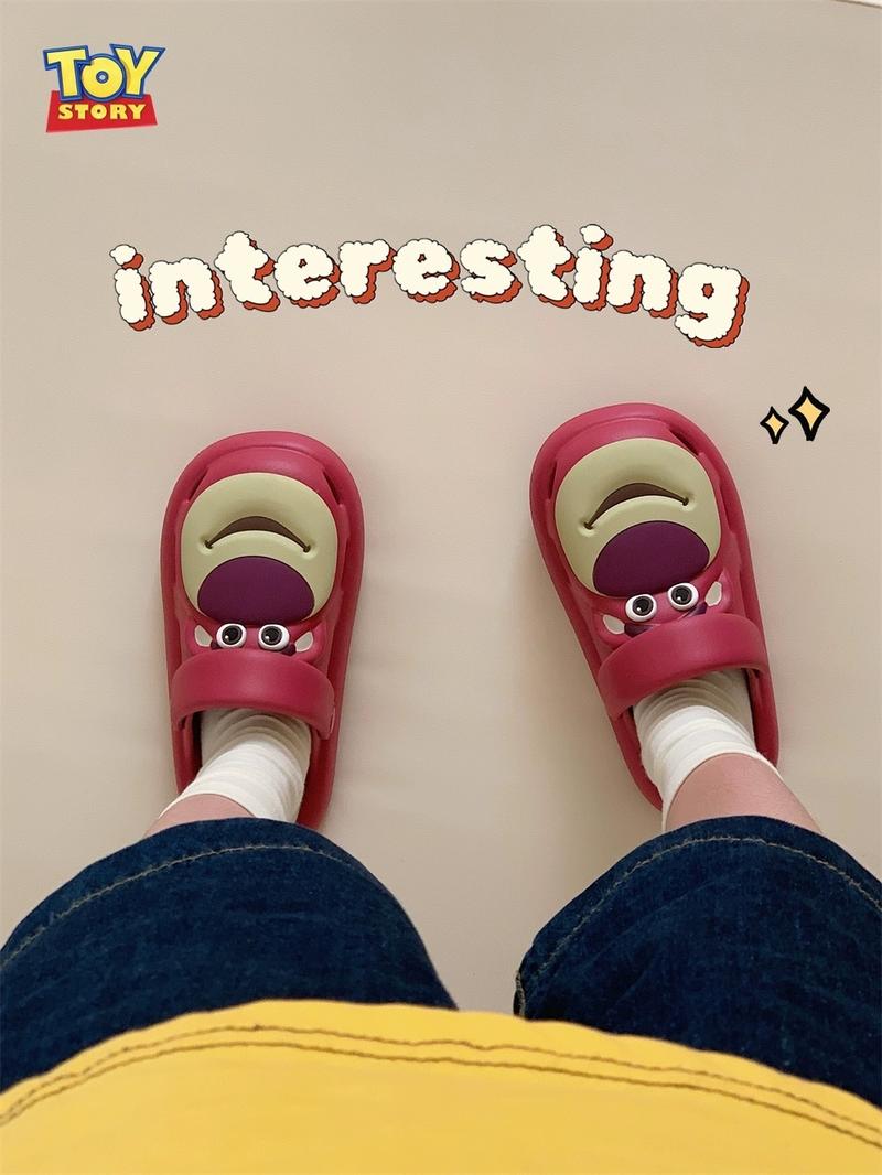 Product Introduction of Sandal Lotso Beruang Stroberi Sandal Kartun Lucu Shoes Sendal Wanita Karet Cewek Cowok 14