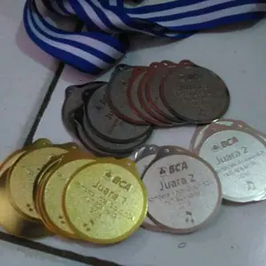 medali custom bahan kuningan finishing sepuh emas tebal 2mm