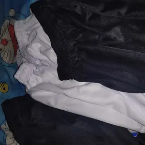 Celana Pendek Olahraga Outer Running Mager Santai Standart & Jumbo BB 45-80kg Panjang 43-45cm CelanaSport CelanaSantai CelanaRunning