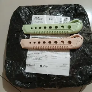 Best Seller!!! 2 Pcs Tatakan Kaki 4 , Tatakan Kompor Gas Rinnai , Dudukan Kompot Gas Rinai baru hitam