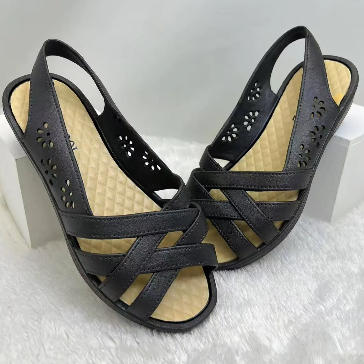 (Size 37-40) 7009 Sandal Wanita Wedges Flat Shoes Sandal Slip On Karet Lentur