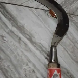 alat untuk mencari rumput