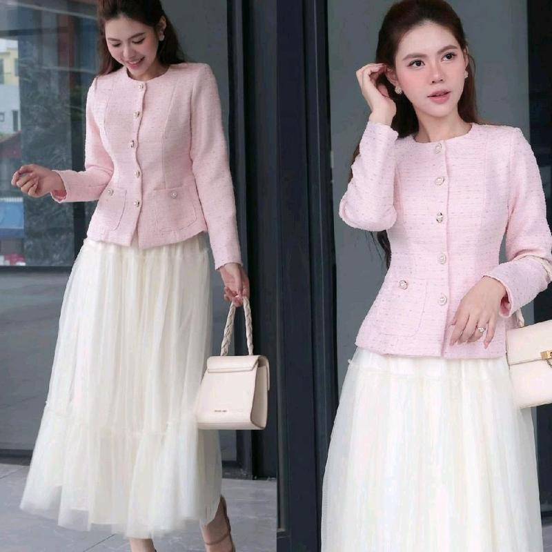  Áo thiết kế ED218 chất dạ tweet kim sa chất mềm mại không ngứa,ép mùng toàn bộ đứng dáng,có chiết eo tôn v2,phù hơp mọi dịp,kèm túi giấy. Chân váy lưới 4 lớp dài 85cm không nhăn không rút sợi đầm xòe đẹp 