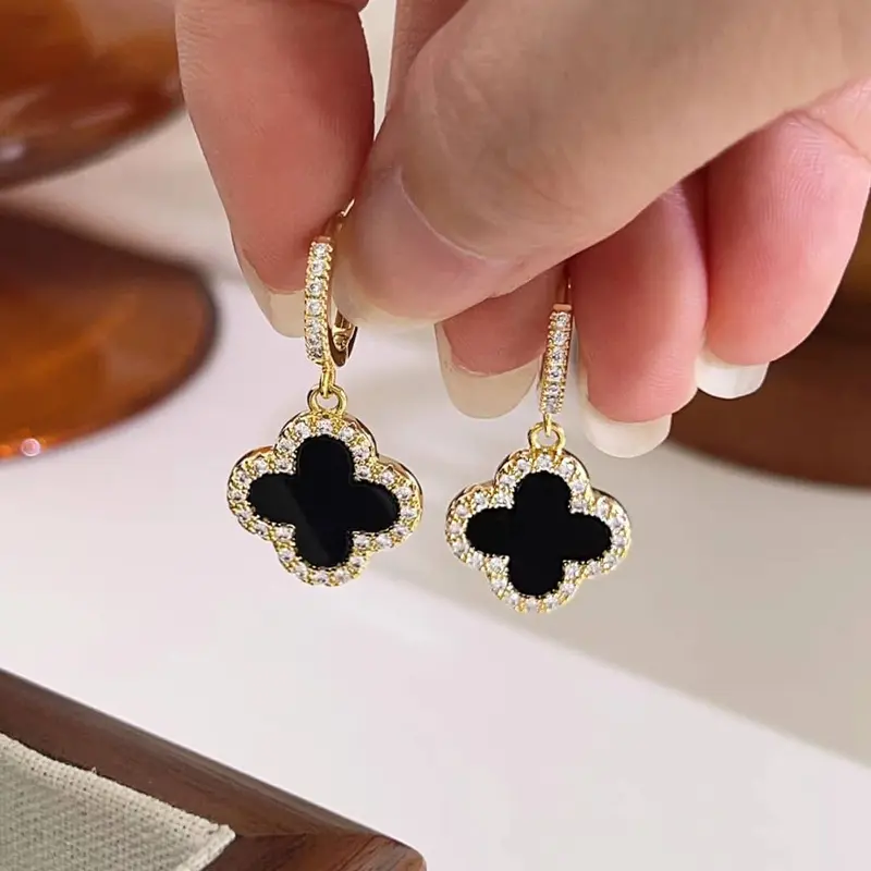 Anting Wanita Anting Titanium Anting Semanggi Anting Clover Anting bunga hitam dan berlian Anting van cleef 3