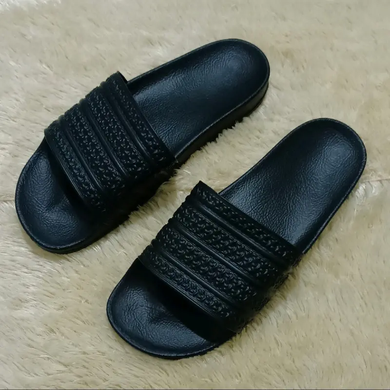 SANDAL ADDS ADILETTE ITALYYYY COWOK CEWEK BISA PAKEK Sendal 0