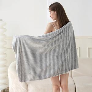 ผ้าขนหนูขนแกะปะการังนุ่ม ชุด 3 ชิ้น แห้งเร็ว และดูดซับสูง ลายทาง เหมาะสำหรับสปา ยิม ท่องเที่ยว และใช้ประจำวัน ผ้าขนหนูโรงแรม รวมผ้าเช็ดตัว