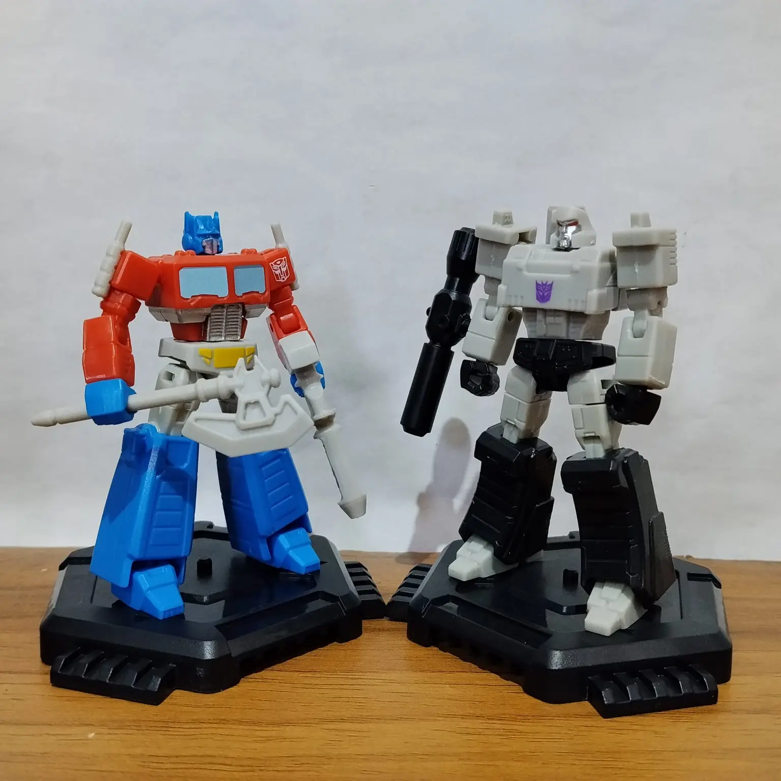 Transformers G1 (Generation 1) Optimus Prime dan Megatron Hasbro