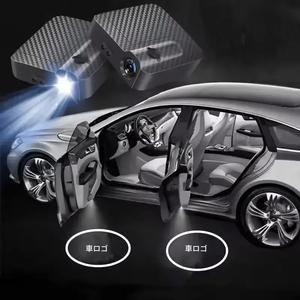 車用ドアウェルカムライト、車用プロジェクターライト、パーソナライズ可能なドア投影ライト、すべての車両に対応するユニバーサルカーアクセサリー