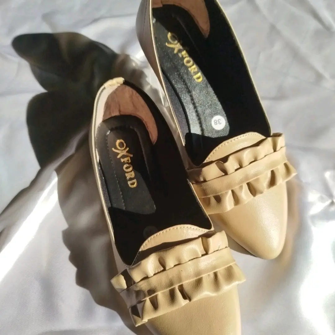 Sepatu Flatshoes Wanita Elegan