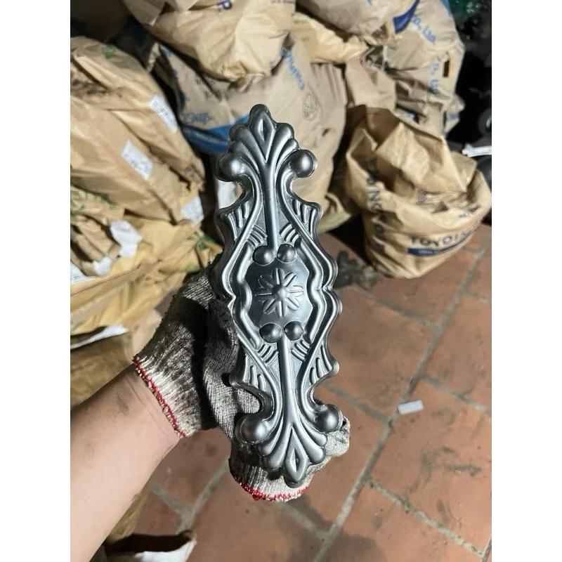 Hoa sắt mỹ thuật ốp cột dài 0