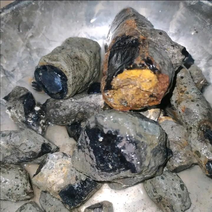 batu bongkahan kalimaya black opal 0