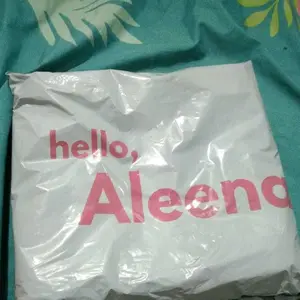 ￼Jennie Cutbray Jeans Higwaist Lipatan Kaki Besar Jeans strecht Wanita